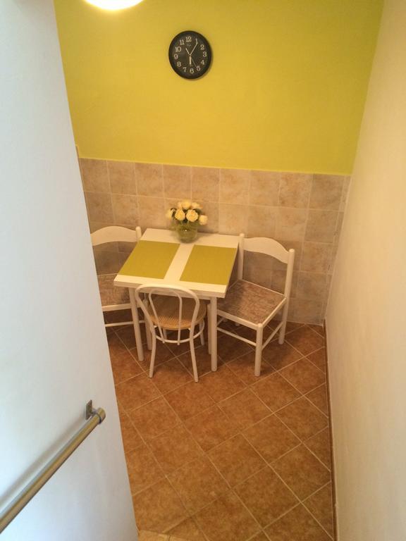 Apartments Nina Omišalj Екстериор снимка