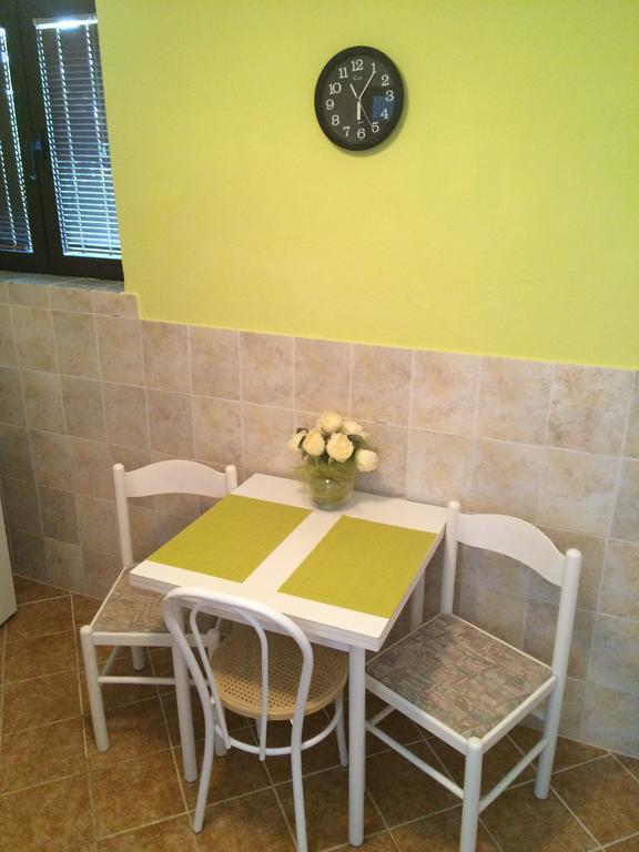 Apartments Nina Omišalj Екстериор снимка