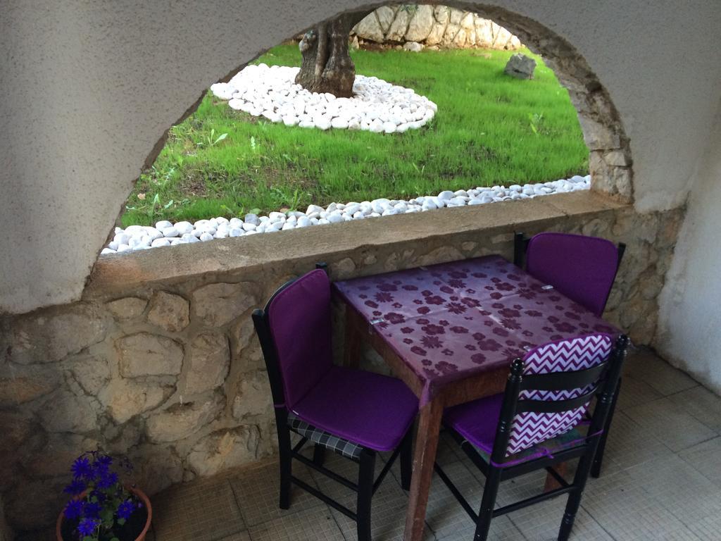 Apartments Nina Omišalj Екстериор снимка