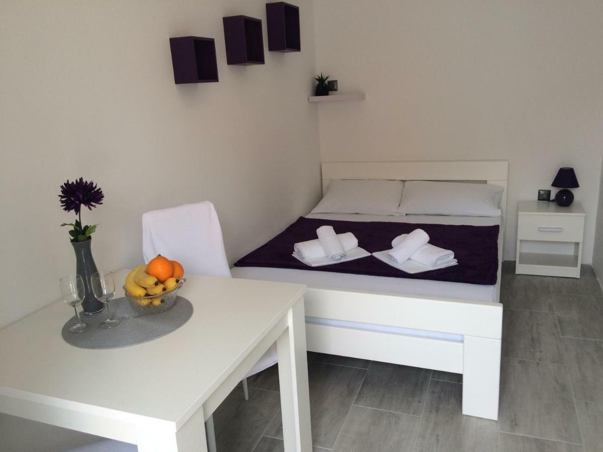 Apartments Nina Omišalj Екстериор снимка
