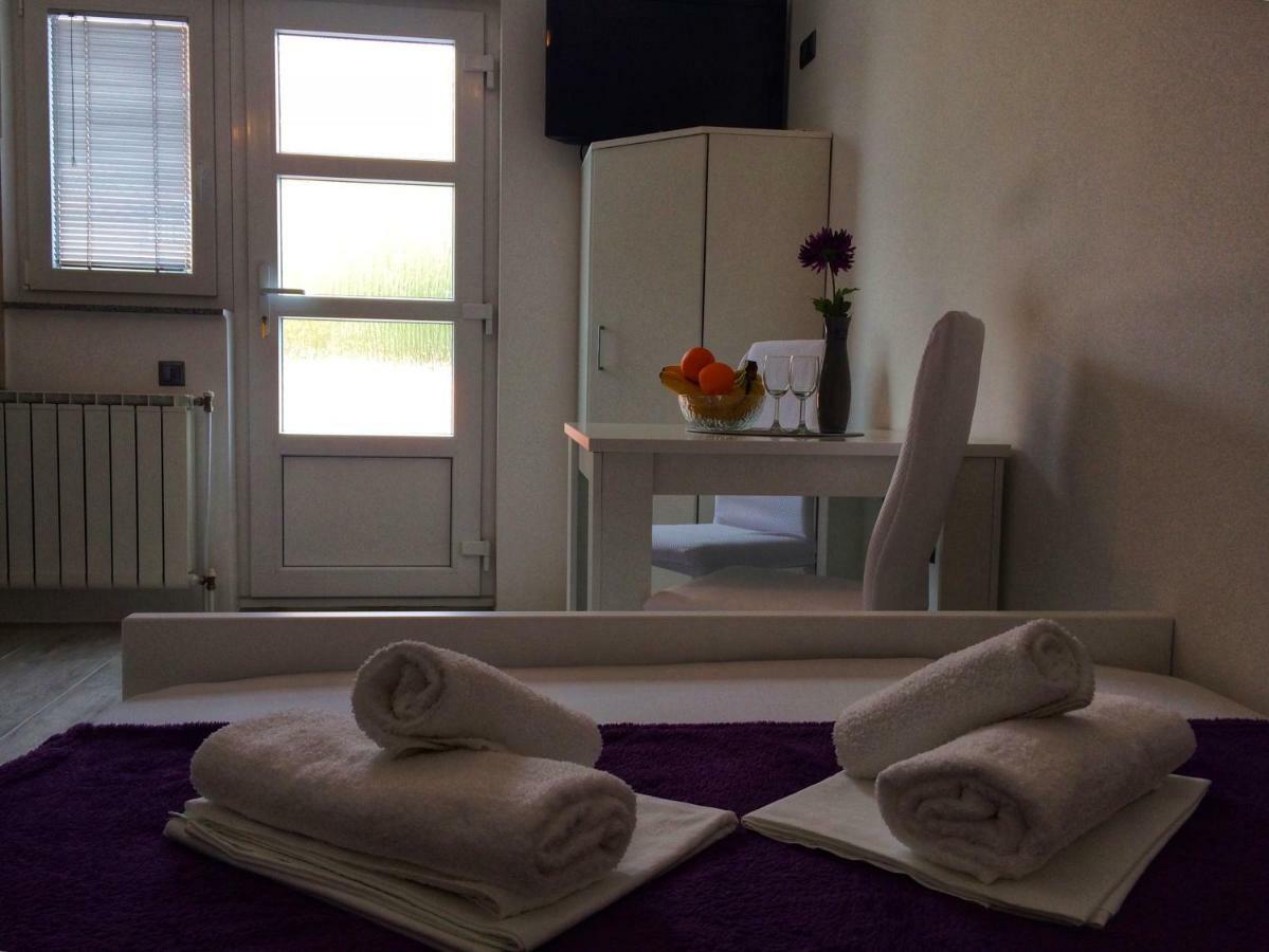 Apartments Nina Omišalj Екстериор снимка