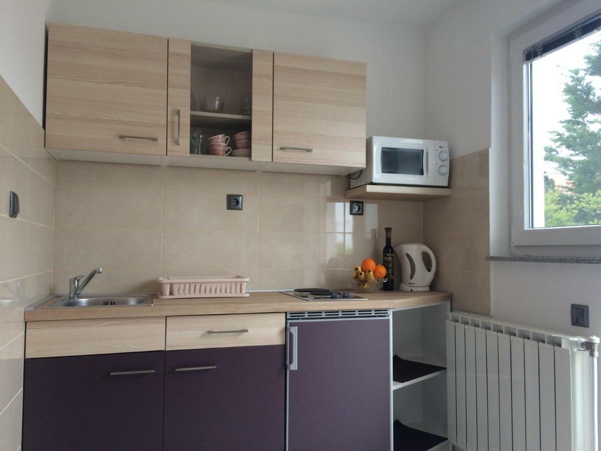 Apartments Nina Omišalj Екстериор снимка